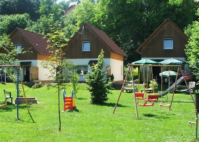 Ferienhaus-mit-terrasse-und-grossem-garten * Marktgraitz